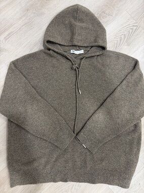 Zara woman Hooded Crewneck Sweater in Olive brown